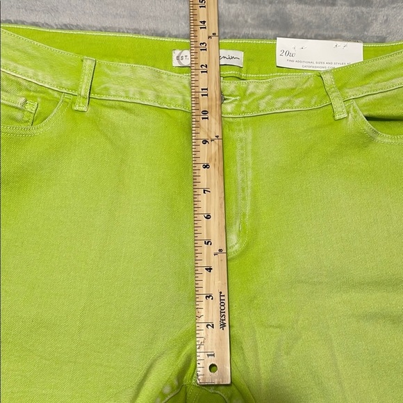 Cato  Faded Neon Green Denim Shorts Sz 20w - Picture 4 of 12